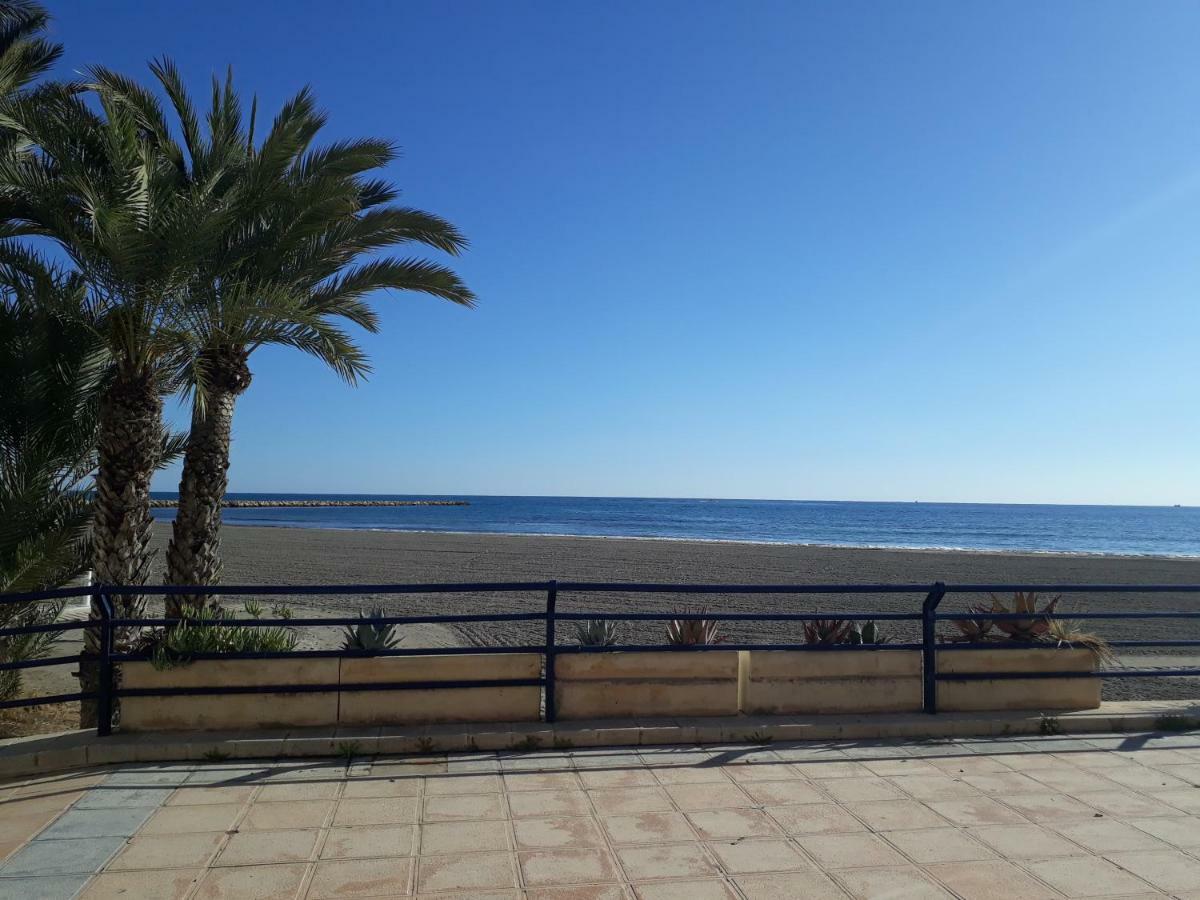 2 Bedroom'S Flat On The Beach, City Center, 1 Line Santa Pola Exteriör bild