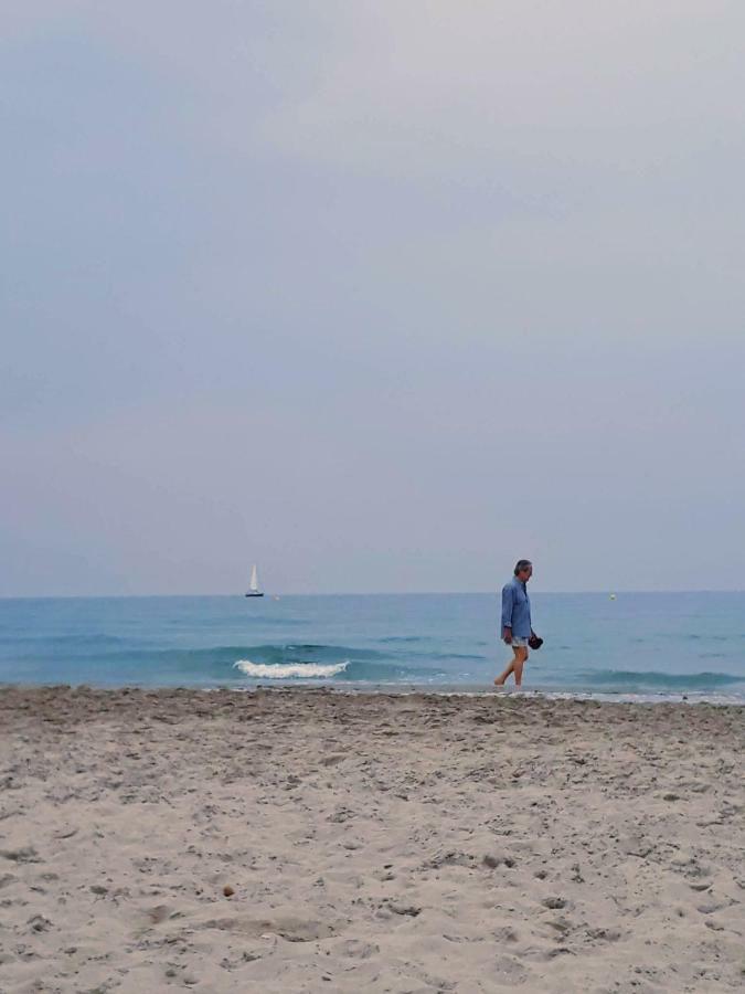 2 Bedroom'S Flat On The Beach, City Center, 1 Line Santa Pola Exteriör bild