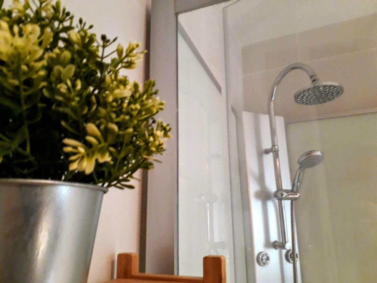 2 Bedroom'S Flat On The Beach, City Center, 1 Line Santa Pola Exteriör bild